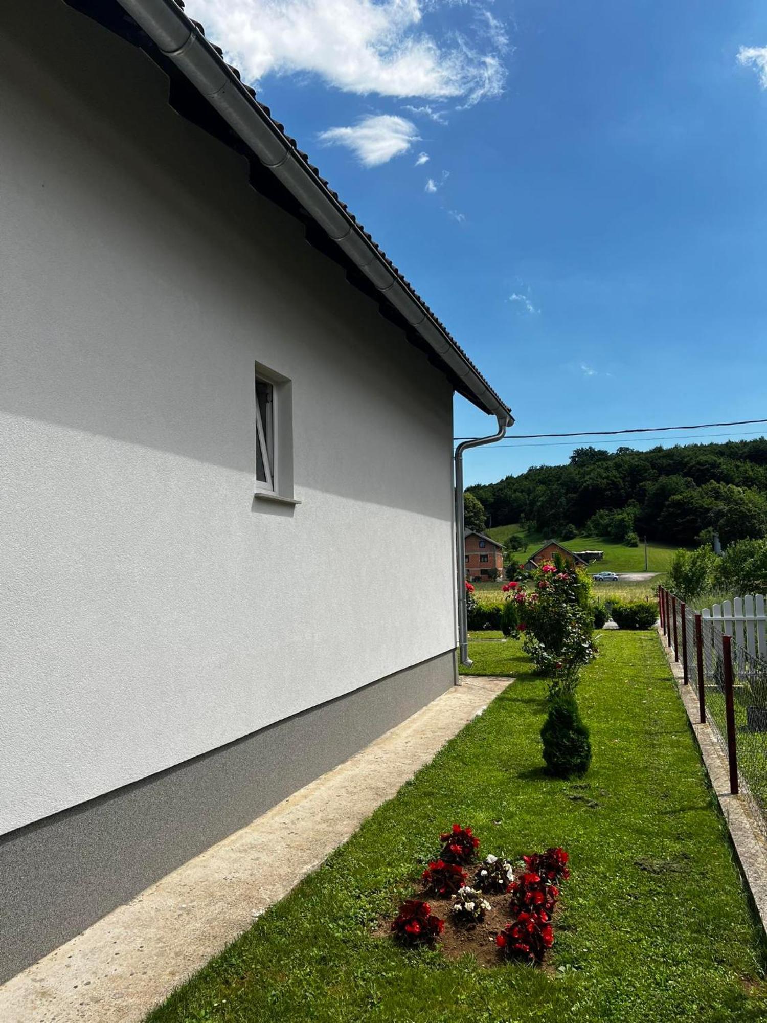 Apartman Matej Appartement Otočac Buitenkant foto