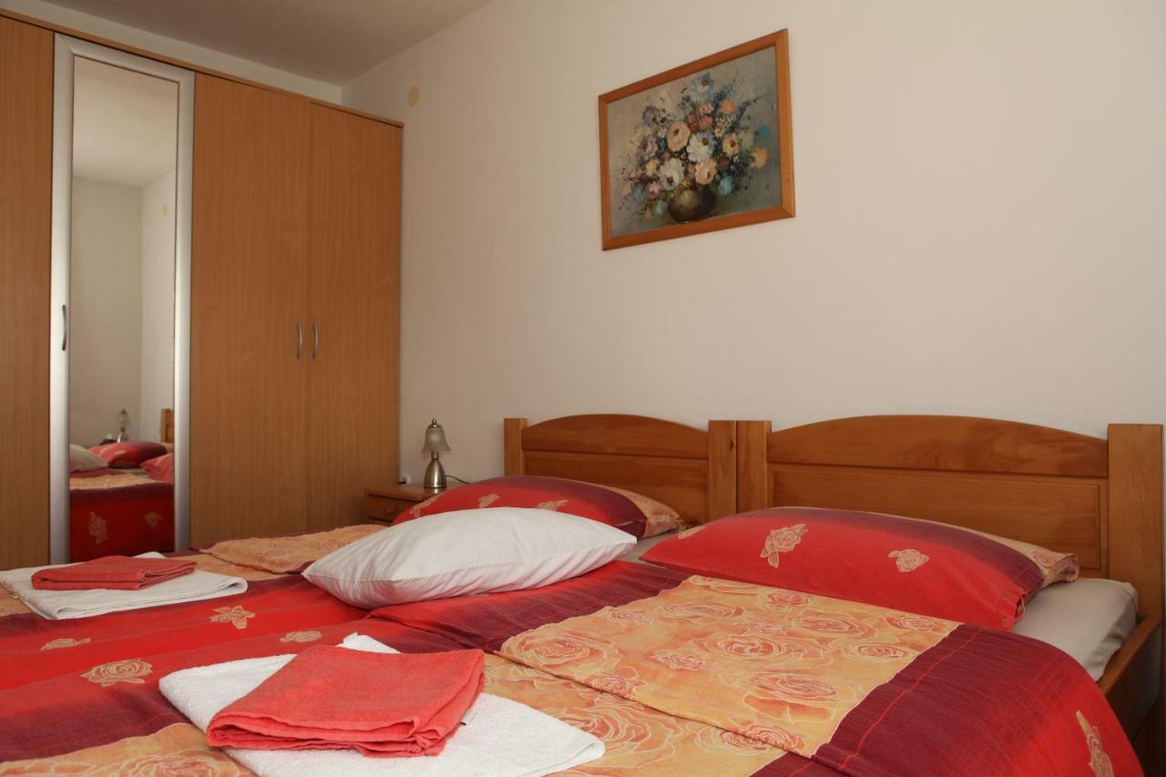 Apartman Matej Appartement Otočac Buitenkant foto